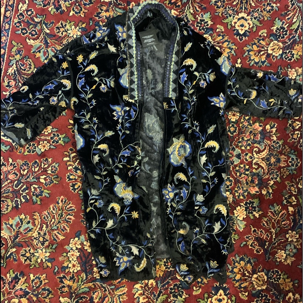 Bl-nk London sweater jacket